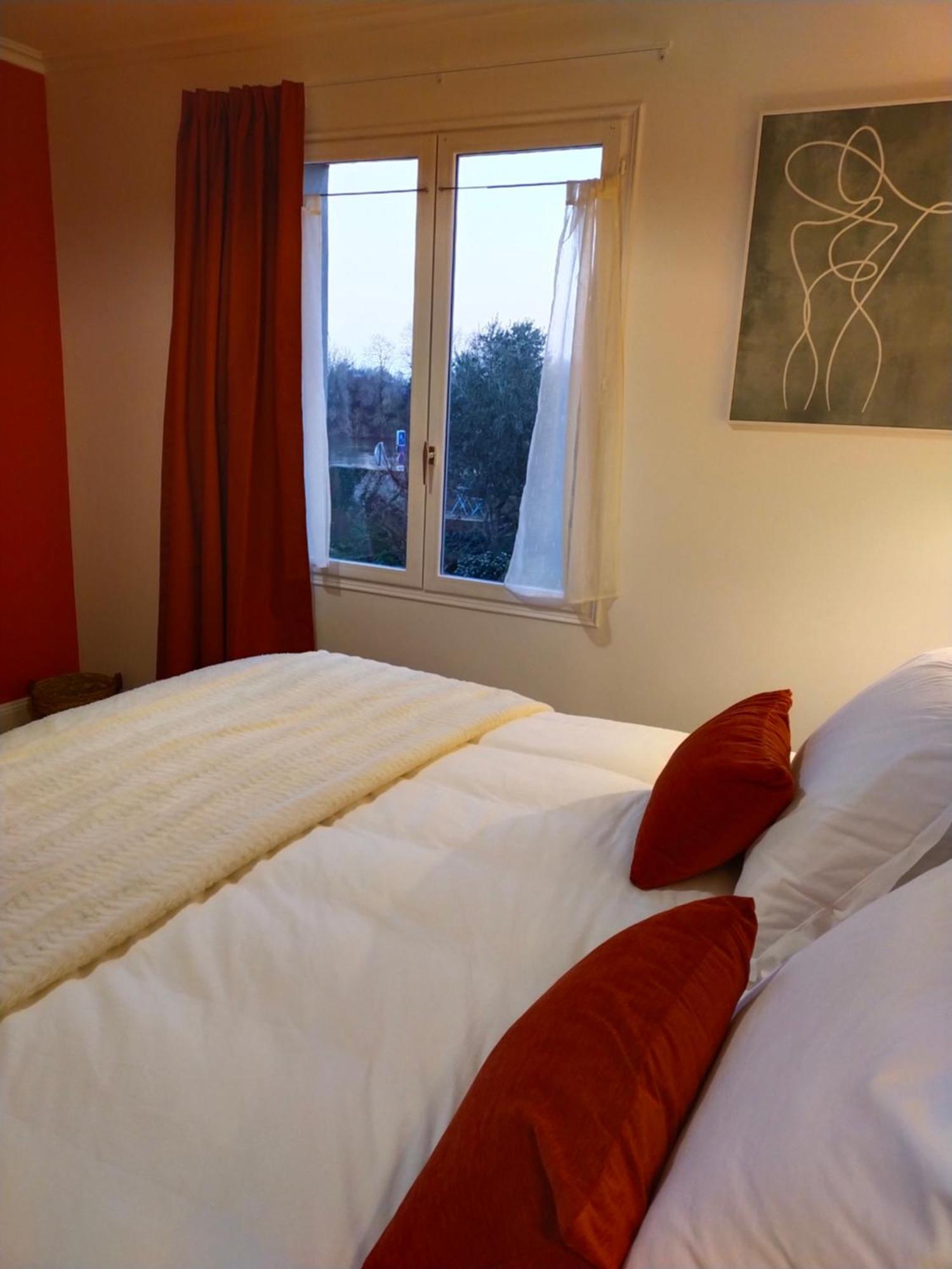 Les Balcons Sur La Loire Bed and Breakfast Chalonnes-sur-Loire Rum bild