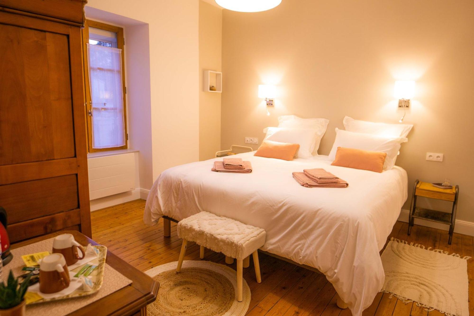 Les Balcons Sur La Loire Bed and Breakfast Chalonnes-sur-Loire Exteriör bild